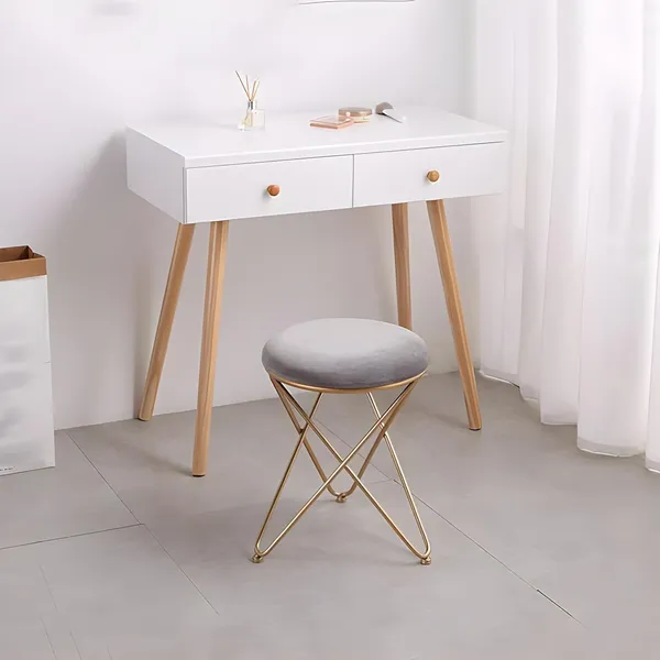 Grey_Wood_Ottoman_For_Home_Decor