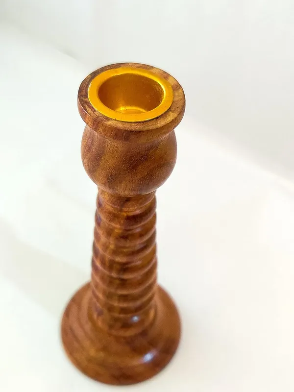 Brown_Wood_Table_For_Home_Decor
