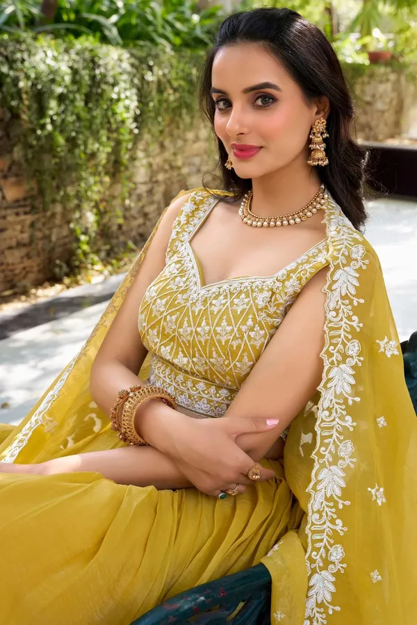 Yellow_Premium_Limited_Edition_Embellished_Semi_Stitched_Lehenga_Choli_For_Women