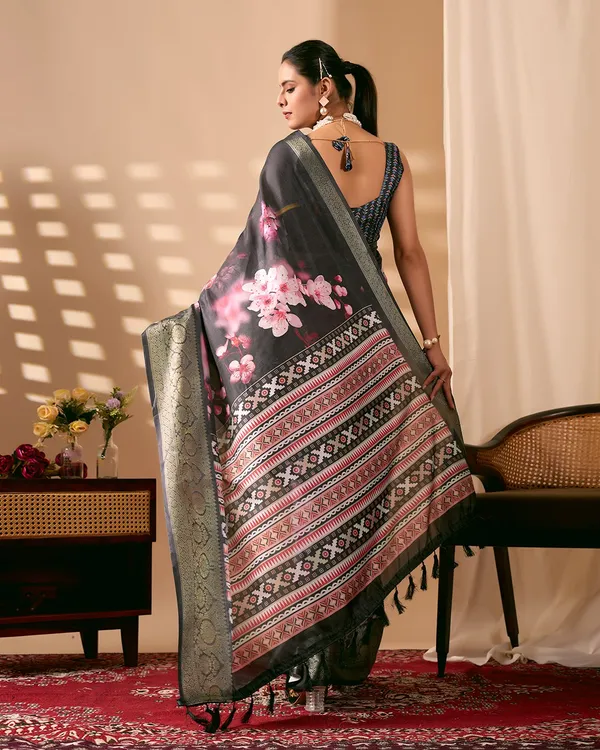 Multicolor_Lichi_Silk_Premium_&_Elegant_Saree_With_Unstiched_Blouse_For_Women