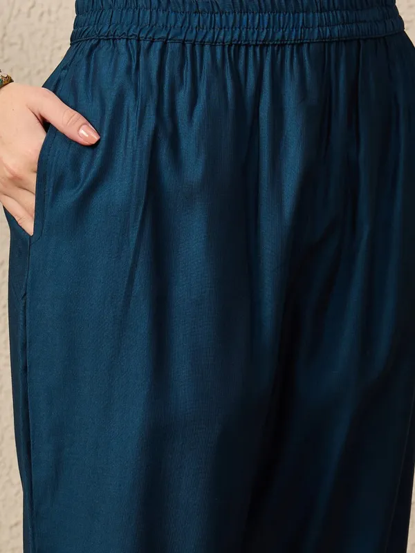 Indigo_Roman_Silk_Premium_&_Elegant_Straight_Kurta_Pant_With_Dupatta_Set_For_Women