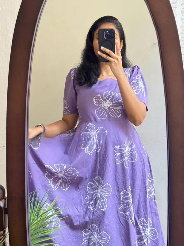 Lavender_Premium_Floral_Printed_Midi_Dress_With_Elegant_Fit_For_Women