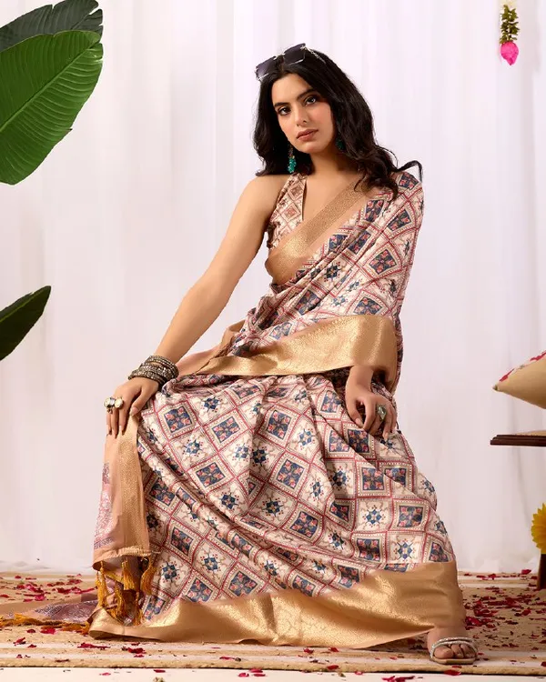 Multicolor_Lichi_Silk_Premium_&_Elegant_Saree_With_Unstiched_Blouse_For_Women