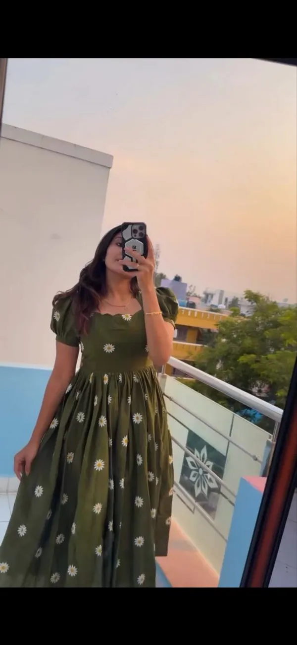 Green_Sunflower_Maxi_Dress_For_Women