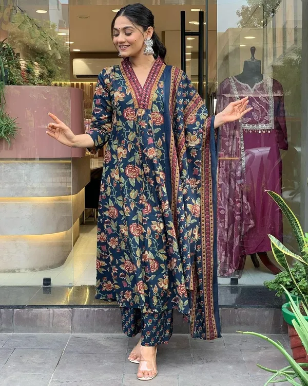 Navy_Blue_Cotton_Blend_Premium_&_Elegant_Straight_Kurta_Pant_With_Dupatta_Set_For_Women