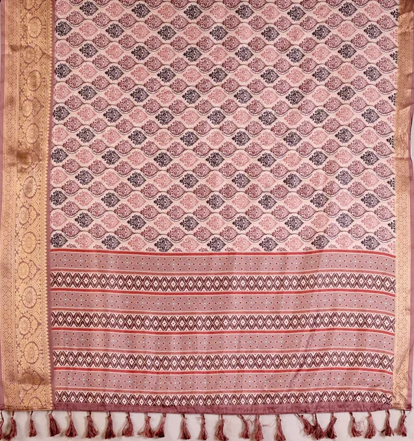 Multicolor_Lichi_Silk_Premium_&_Elegant_Saree_With_Unstiched_Blouse_For_Women