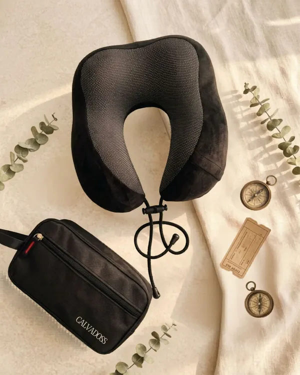 Calvadoss_Travel_Combo_Neck_Pillow,_Travel_Pouch