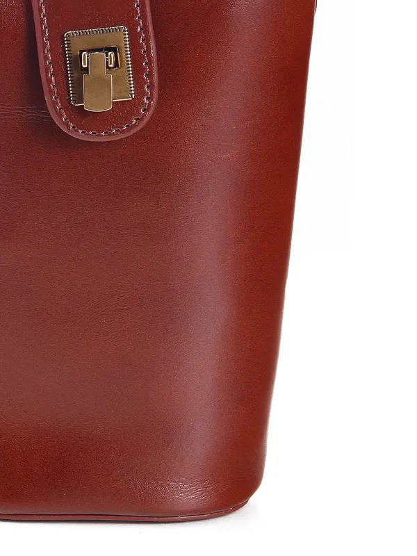 Calvadoss_Leather_Bucket_Sling_Bag_with_Tasselled