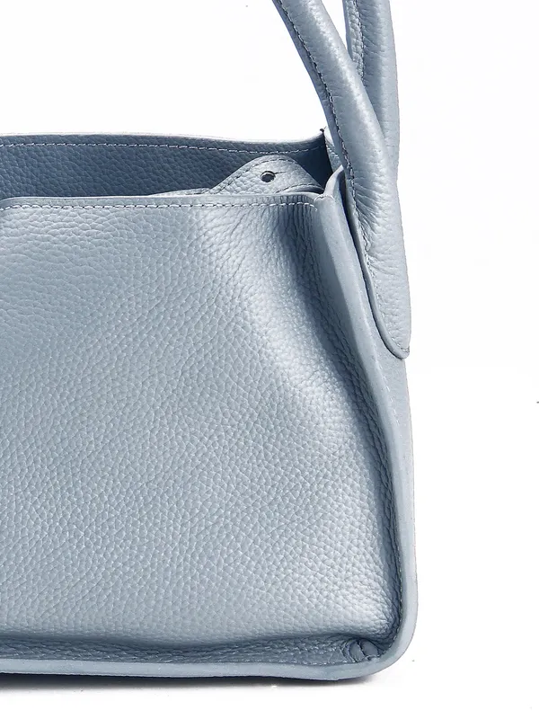 Calvadoss_Leather_Structured_Sky_Handheld_Bag_with_Quilted