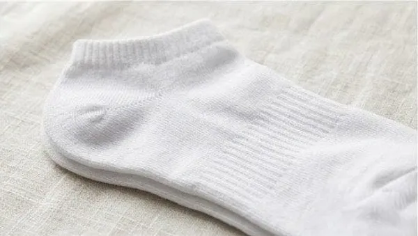 Low_Ankle_Length_White_Cotton_Socks