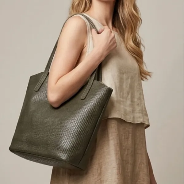 Calvadoss_Premium_Green_Textured_Handbag