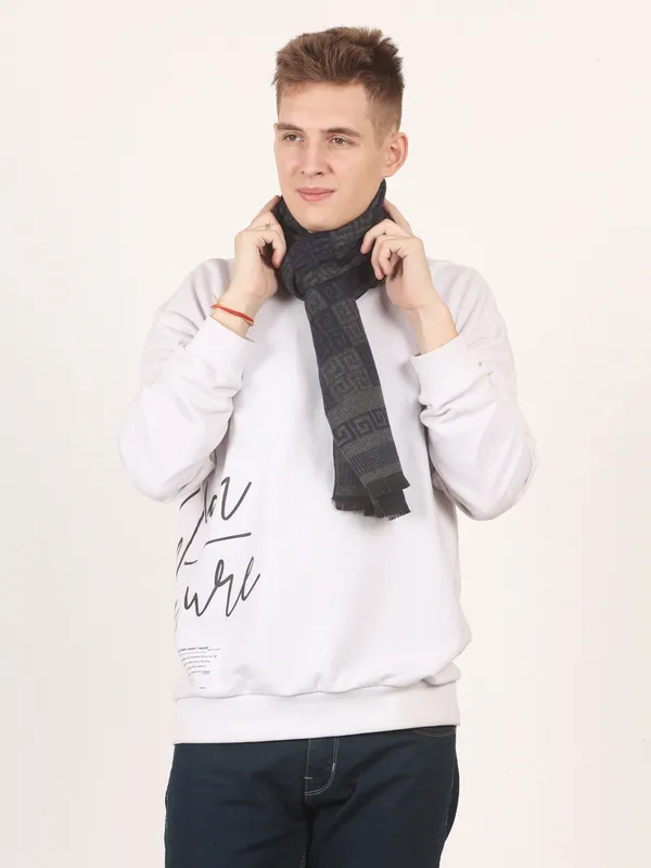Multicolor_Patterned_Acrylic_Mufflers_For_Unisex