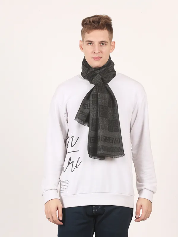 Multicolor_Patterned_Mufflers_For_Unisex