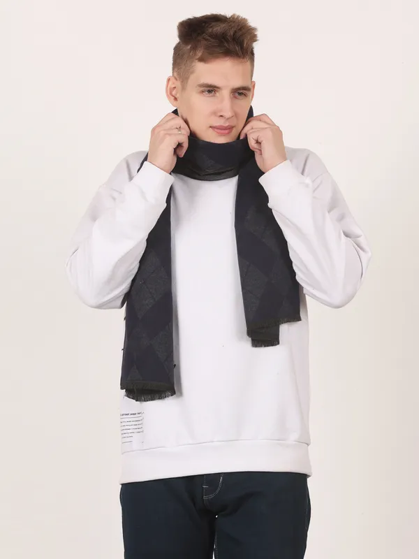 Multicolor_Patterned_Mufflers_For_Unisex
