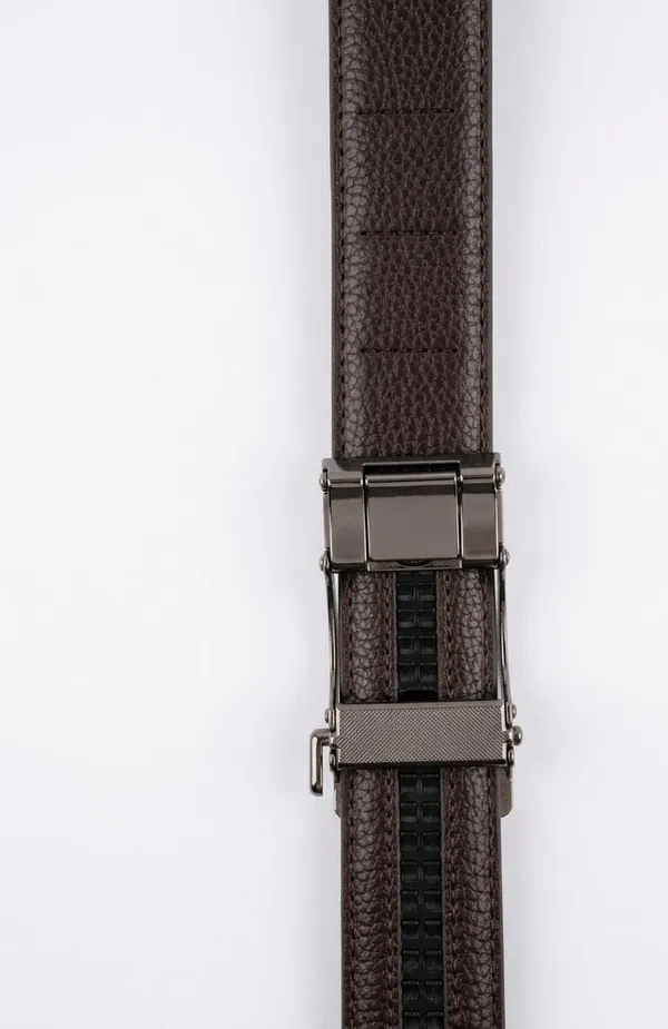 Men_Brown_Textured_Leather_Belt_with_Metal_Buckle