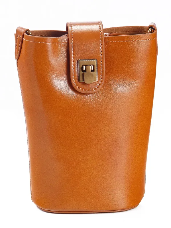 Calvadoss_Leather_Tan_Bucket_Sling_Bag_with_Tasselled