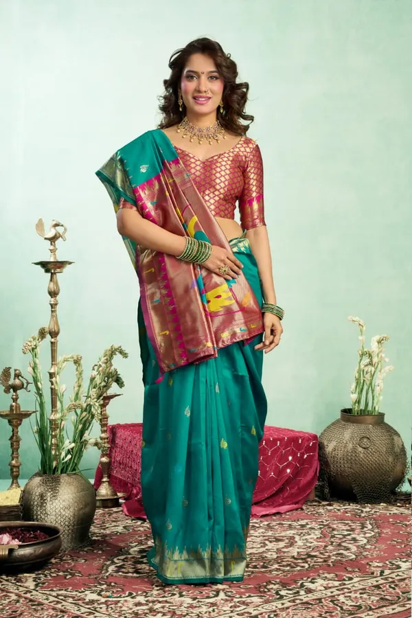 Fresh_Green_Paithani_Silk_Saree_With_Elegant_Peacock_Motif_Pallu_Festive,_Wedding,_Traditional_Events_For_Women