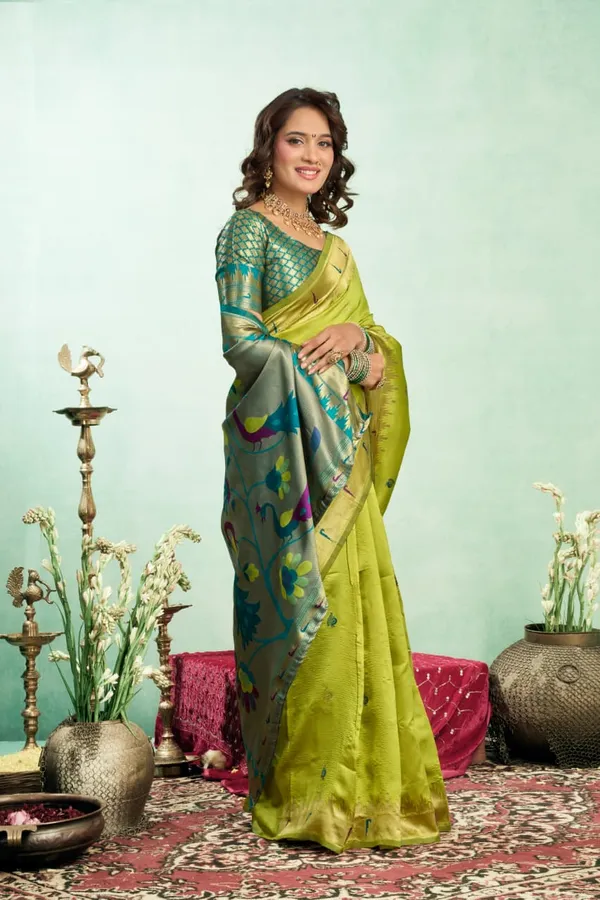 Fresh_Lime_Green_Paithani_Silk_Saree_With_Elegant_Peacock_Motif_Pallu_For_Women