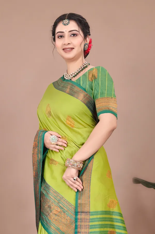 Lemone_Kanjivaram_Jacquard_Cotton_Silk_Saree_With_Wide_Banarasi_Zari_Border_For_Women