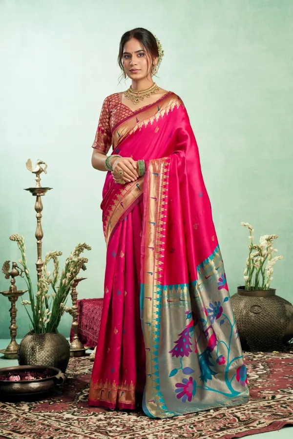 Hot_Pink_Paithani_Silk_Saree_With_Traditional_Zari_Border_And_Peacock_Motif_Pallu_For_Women