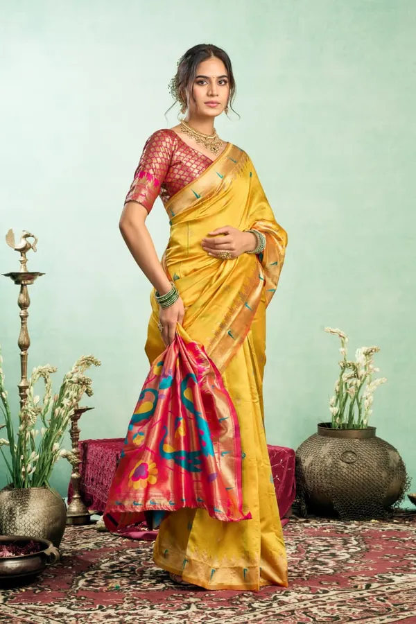 Golden_Yellow_Paithani_Silk_Saree_With_Grand_Contrast_Pallu_And_Intricate_Peacock_Zari_Motifs_For_Women