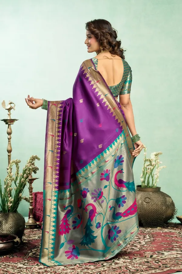 Royal_Purple_Paithani_Silk_Saree_With_Contrast_Blouse_And_Peacock_Motif_Pallu_For_Women