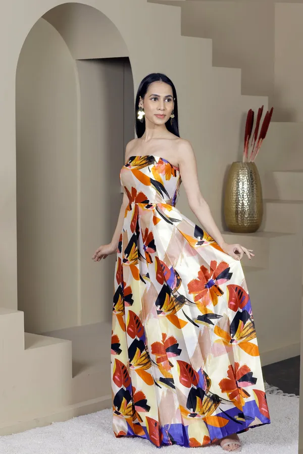 Cruising_Banquet_Off-Shoulder_Gown