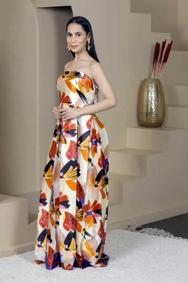 Cruising_Banquet_Off-Shoulder_Gown
