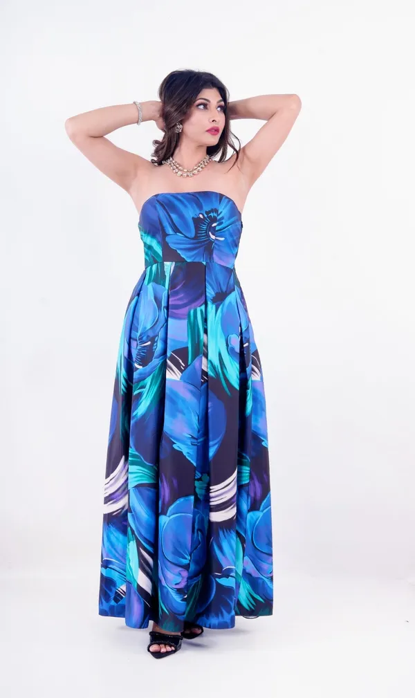 Cruising_Off-Shoulder_Gown