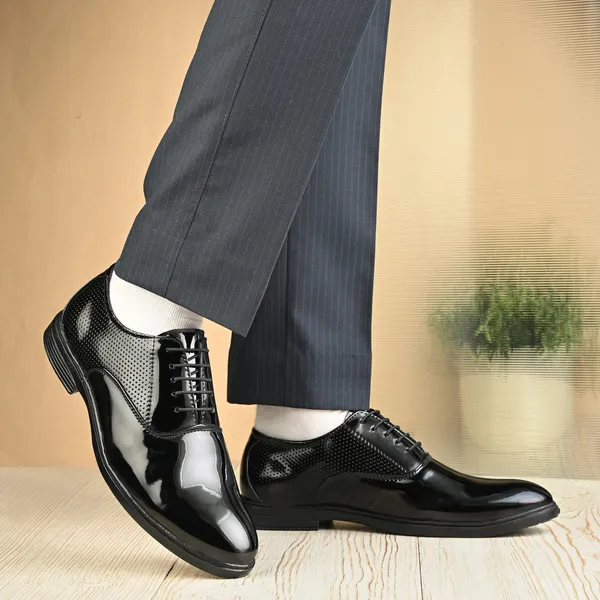 Black_Synthetic_Leather_Shoes_For_Men
