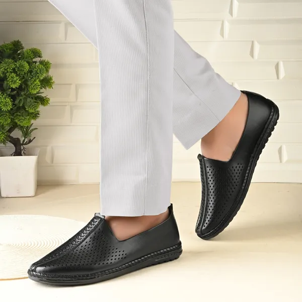 Black_Synthetic_Leather_Sandals_For_Men