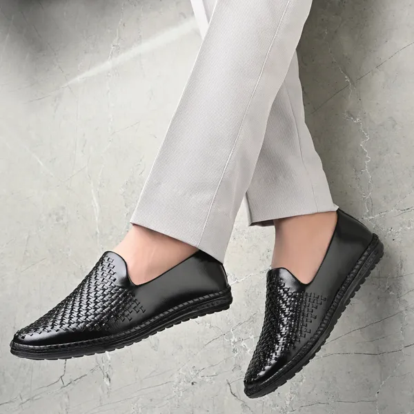 Black_Synthetic_Leather_Sandals_For_Men