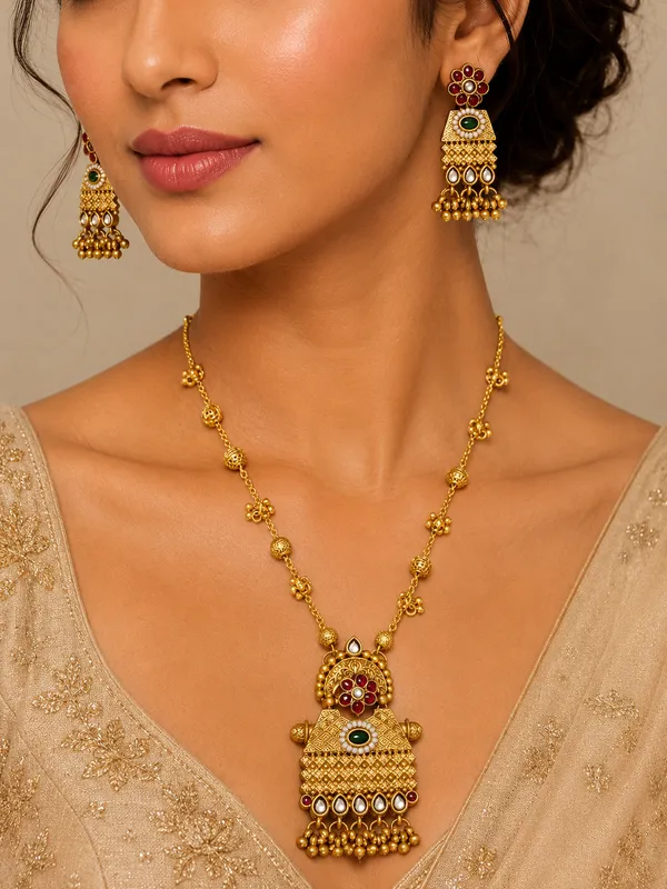 Antique_Temple_Tassel_Pendant_Chain_Set_with_Earrings