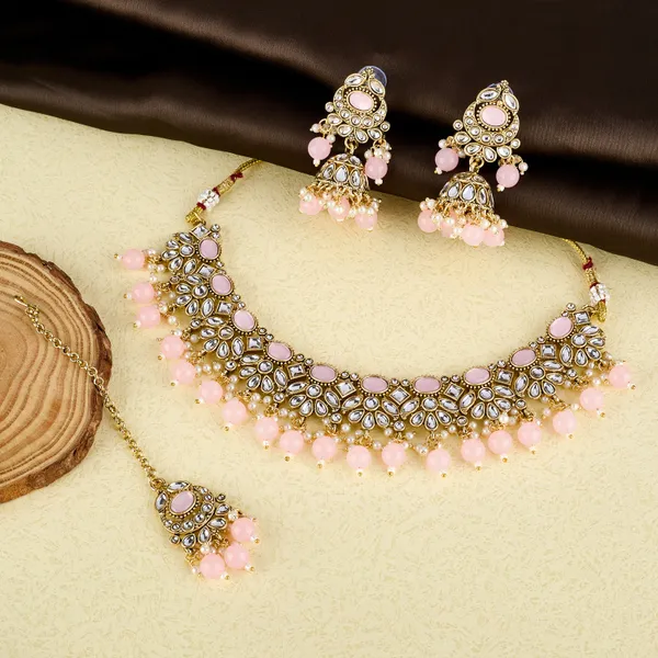 Baby_Pink_Kundan_Choker_Necklace_Set_With_Jhumka_&_Maang_Tikka_For_Women