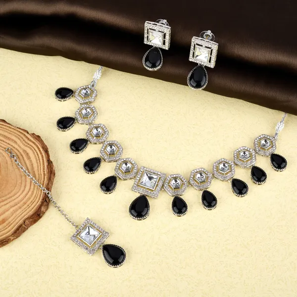 Black_Stone_Mirror_Choker_Necklace_Set_With_Jhumka_&_Maang_Tikka_For_Women