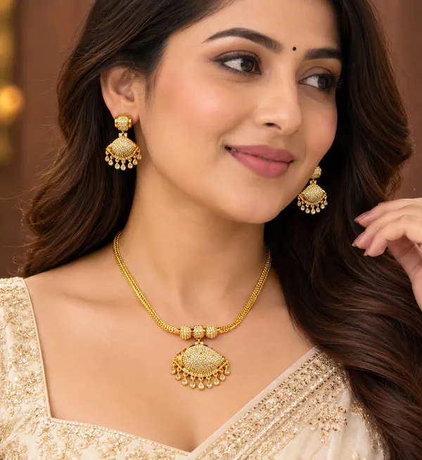 Gold_Finish_AD_Stone_Leaf_Pendant_Necklace_Set