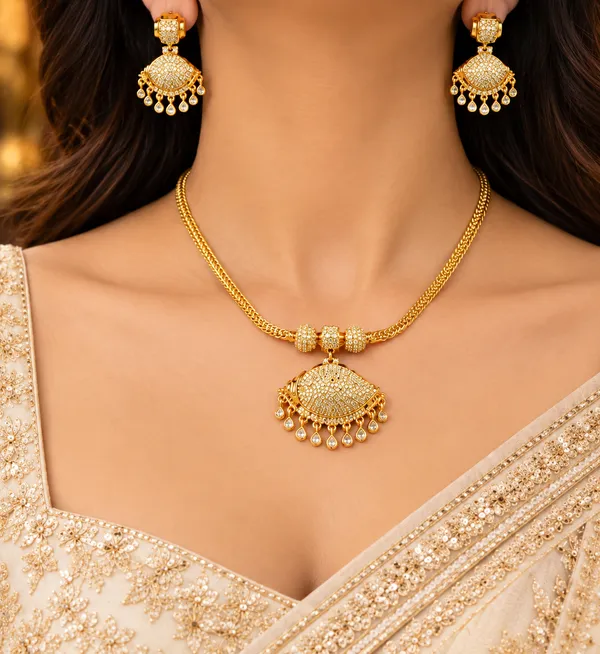 Gold_Finish_AD_Stone_Leaf_Pendant_Necklace_Set