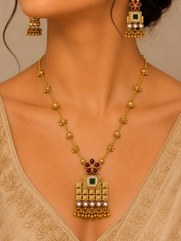Royal_Antique_Floral_Pendant_Chain_Set_with_Earrings