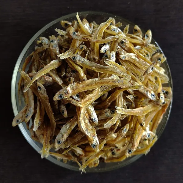 Dried_Anchovy_Fishes_(Butter_Anchovy_Fish_-_Small_Size),_Kerala_Dry_Fish_-_400Gm