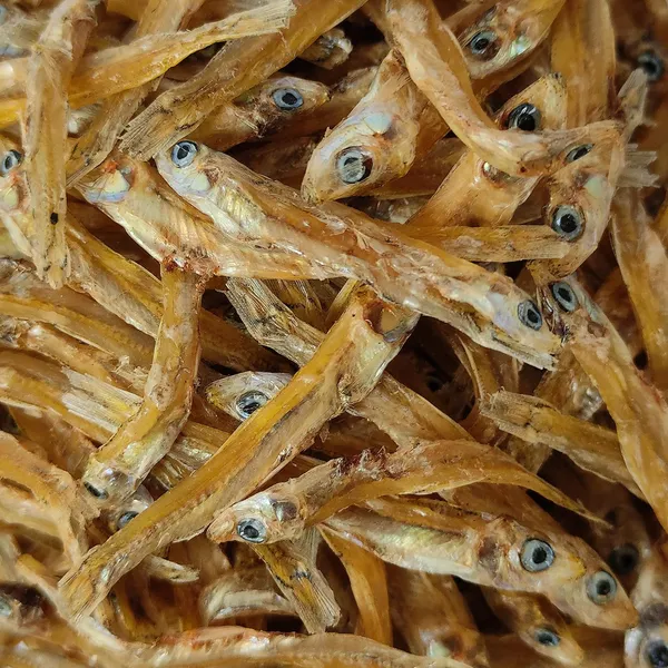 Dried_Anchovy_Fishes_(Butter_Anchovy_Fish_-_Small_Size),_Kerala_Dry_Fish_-_400Gm