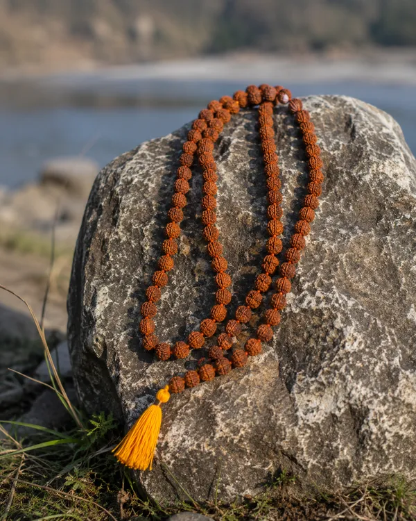 5_Mukhi_Rudraksha_Mala_(108+1_Beads)_–_Original_Rudraksha_Jaap_Mala_|_Lab_Tested_Certificate_|_Spiritually_Energized_|_For_Meditation,_Mantra_Chanting_&_Daily_Wear