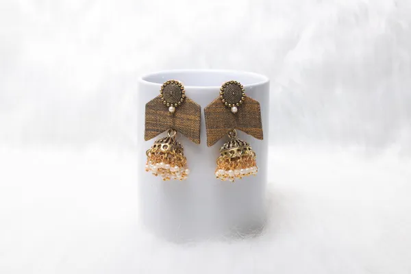 Golden_Bhuvika_Dangle_Earring_for_Women