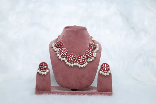 Maroon_Srinika_Choker_Set_Of_Women