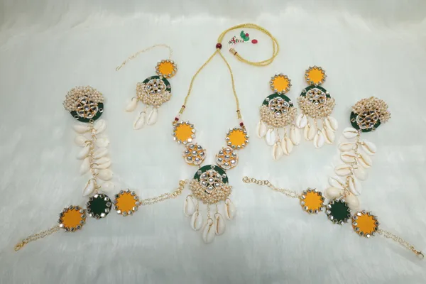 Multi_Advika_Bridal_Jewelry_Set_For_Women