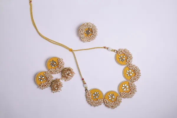Yellow_Yogita_Set_Without_Mangtikka