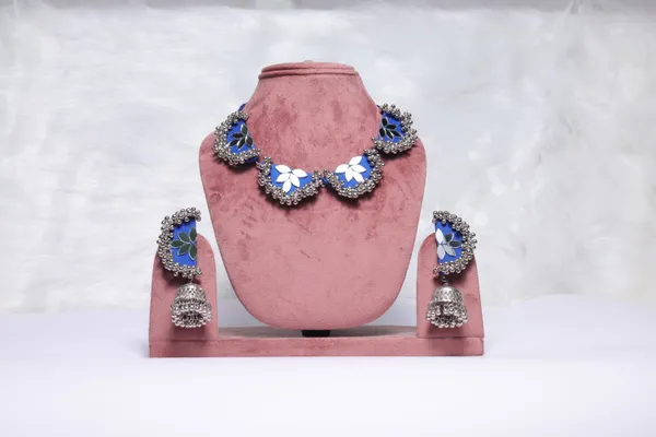 Royal_Blue_Akira_Choker_Set_For_Women