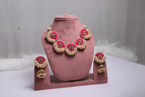 Pink_Yogita_Set_Without_Mangtikka
