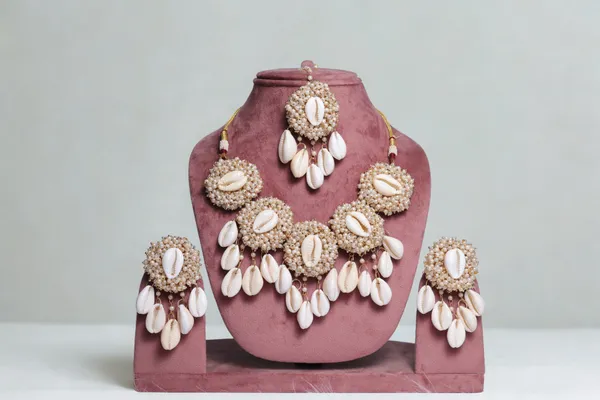 White_Zara_Bridal_Set_Without_Haathphool