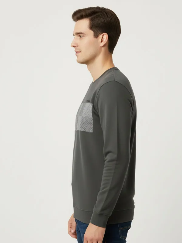 Grey_Cotton_Blend_Pre_Winter_Sweatshirt_For_Men