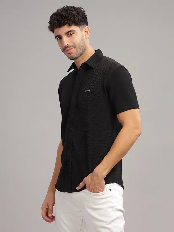 Black_Cotton_Blend_Solid_Half_Sleeve_Shirt_For_Men
